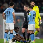 Man City thắng đậm nhưng nhận tin sét đánh: Jeremy Doku chấn thương, chắc chắn vắng mặt trước Tottenham 1