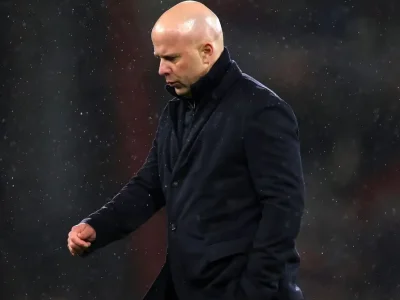 HLV Arne Slot thừa nhận sự thật đau lòng về Liverpool: ‘Đây là mùa giải khó khăn nhất sự nghiệp của tôi’