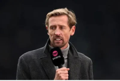 Peter Crouch 'bật mí' dự đoán sốc: MU đại thắng Tottenham 2-0? 1