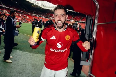 Sốc: Bruno Fernandes 'thăng hoa' dưới thời Carrick, xứng danh số 1 Premier League? 1