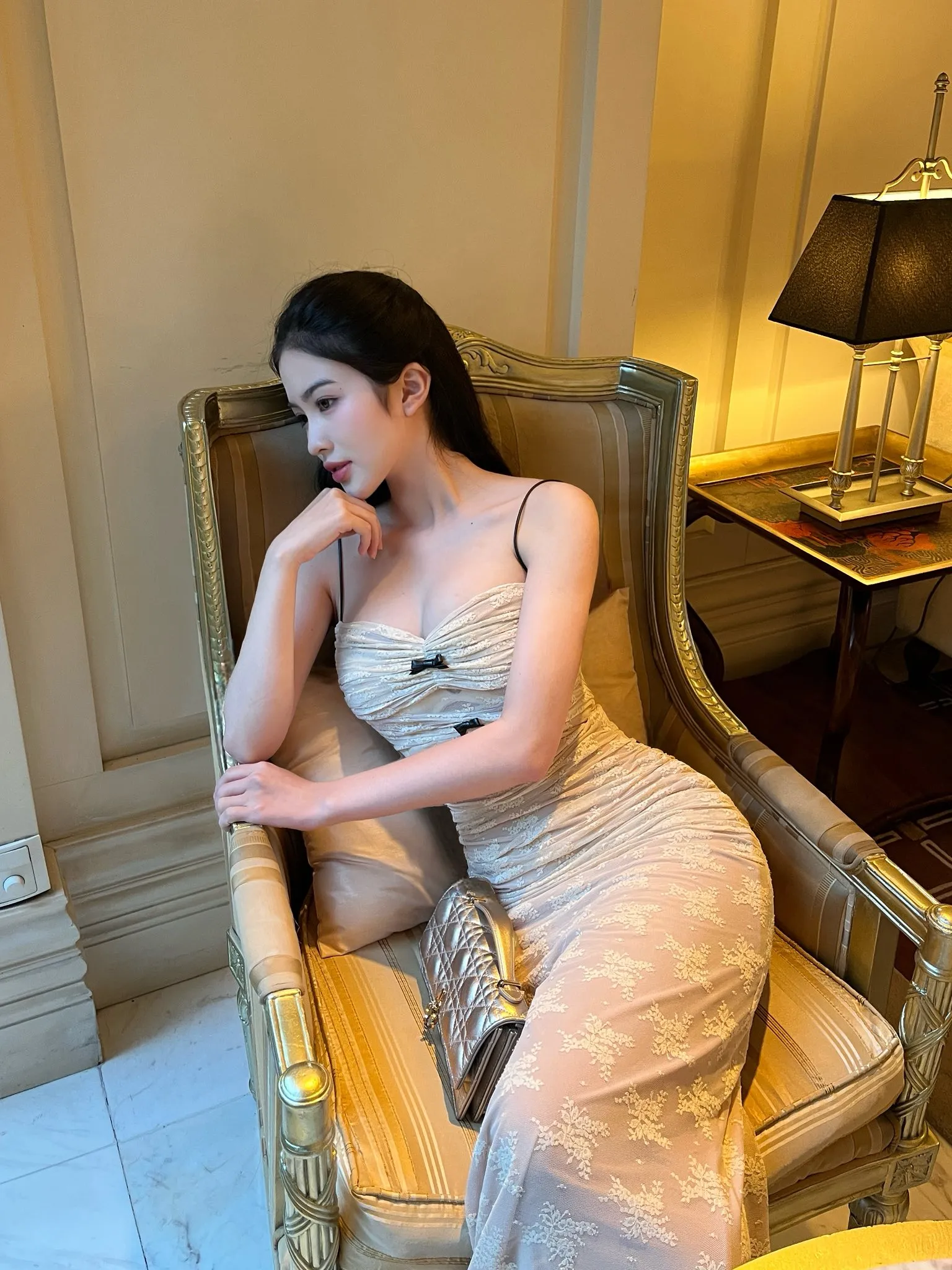 Trần Thu Hiền sở hữu gương mặt xinh xắn